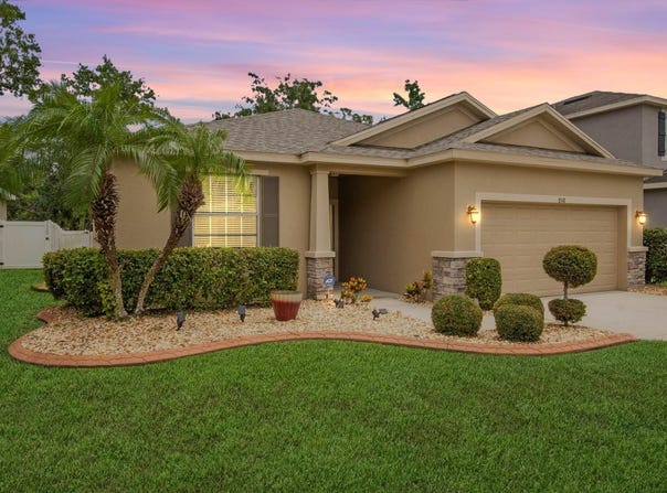 8518 TIDAL BREEZE DRIVE, RIVERVIEW, FL 33569