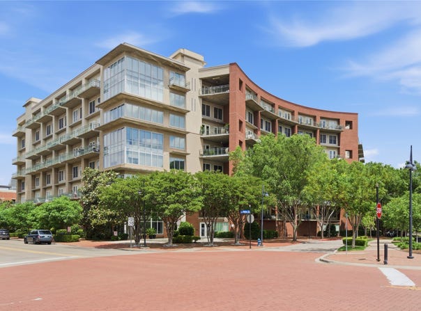 5055 Addison Circle, Addison, TX 75001