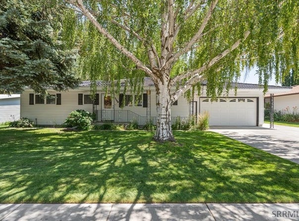 1140 Corinne Avenue, Idaho Falls, ID 83402