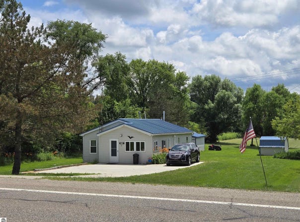 1714 Imlay City Road, Lapeer, MI 48446-3206
