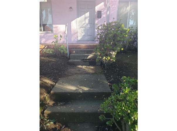 1402 Berkeley Way, Berkeley, CA 94702