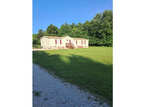 392 Upper Raccoon Creek Road, London, KY 40741