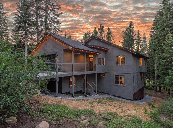 11301 Skislope Way, Truckee, CA 96161