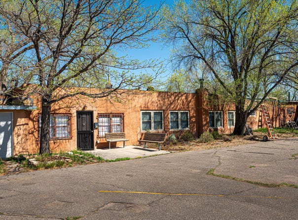 4884 La Junta Del Alamo, Santa Fe, NM 87507