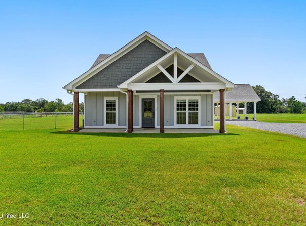2156 Agricola Latonia Road, Lucedale, MS 39452