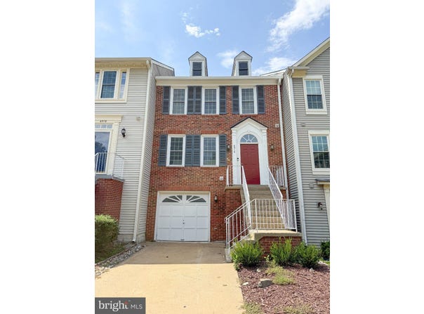 6316 JOHN CHARLES LNDG, CENTREVILLE, VA 20121