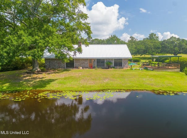 16450 Bell Creek Road, Pass Christian, MS 39571