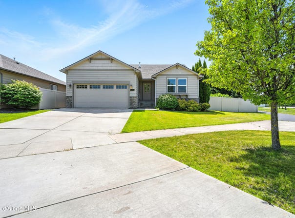 1254 E BOGIE DR, Post Falls, ID 83854