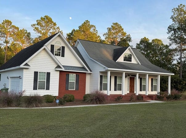 387 Tanglewood Dr, Moultrie, GA 31768