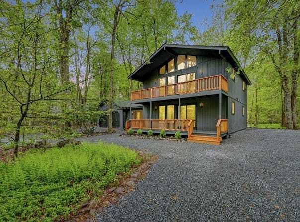 3200 Paul Bunyan Trail, Pocono Pines, PA 18350