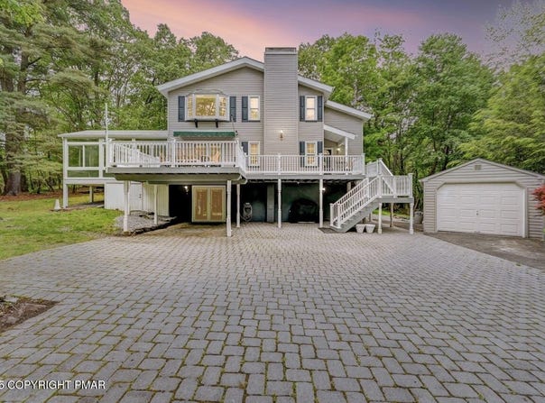 14 Ace Lane, East Stroudsburg, PA 18301