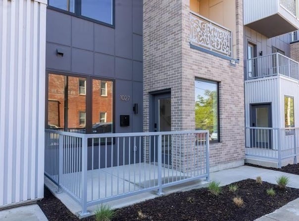 1027 Pacific Street, Kansas City, MO 64106