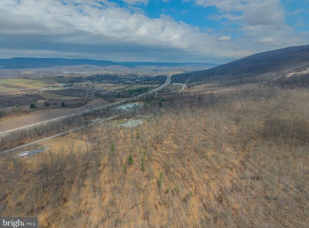 242 BRUSH MOUNTAIN ROAD, ALTOONA, PA 16601