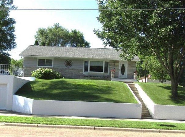 232 E Thielke Avenue, Appleton, MN 56208