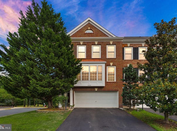 18418 MONTVIEW SQUARE, LEESBURG, VA 20176