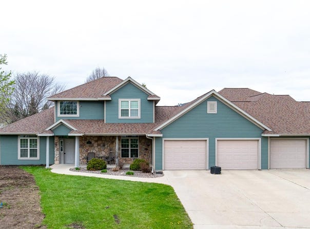 180 EAST RIVER Drive, DE PERE, WI 54115