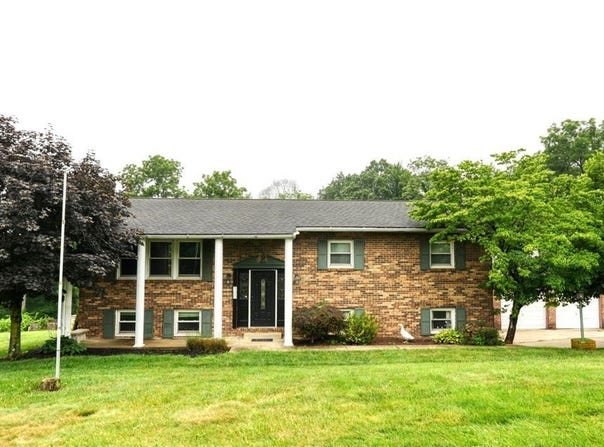 100 Linvale Drive, Norwich, OH 43767