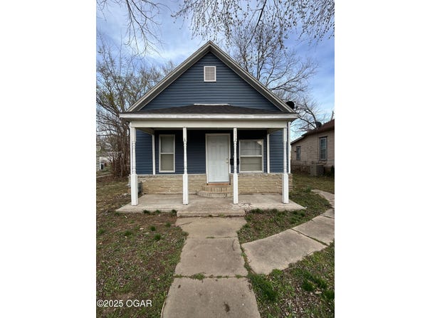 112 S Western Avenue, Chanute, KS 66720