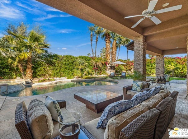 2 Varsity Cir, Rancho Mirage, CA 92270