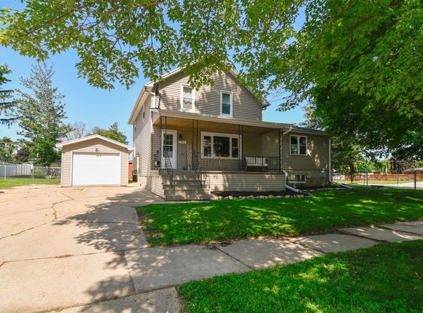 165 MAIN Street, PULASKI, WI 54162-8896