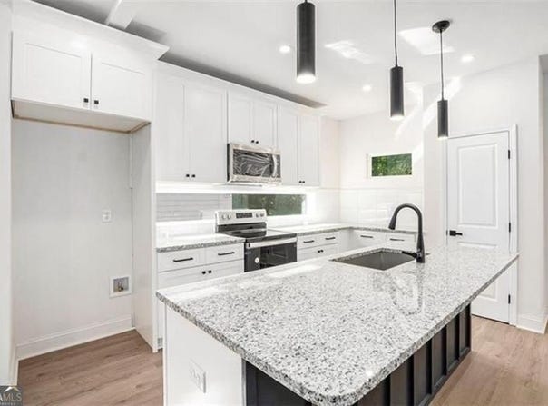 3105 Jones, Atlanta, GA 30344