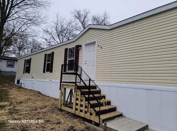518 Murray, Rockford, IL 61109