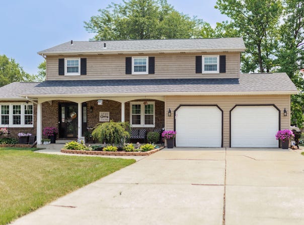 1521 W 4th Street, Hobart, IN 46342