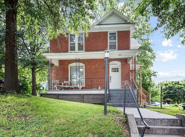 1016 N 10th Street, Atchison, KS 66002