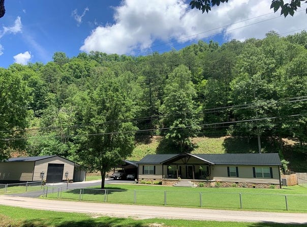 204 Gardner Fork, Shelbiana, KY 41562