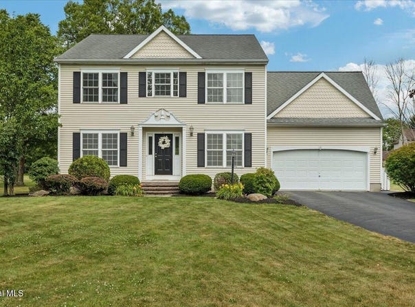 3 Lucille Lane, Malta, NY 12019