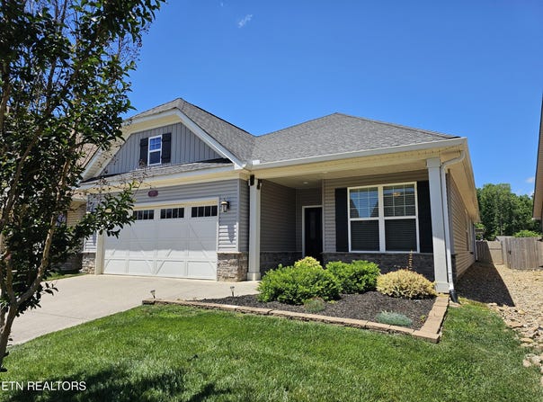 12055 Woodhollow Lane, Knoxville, TN 37932