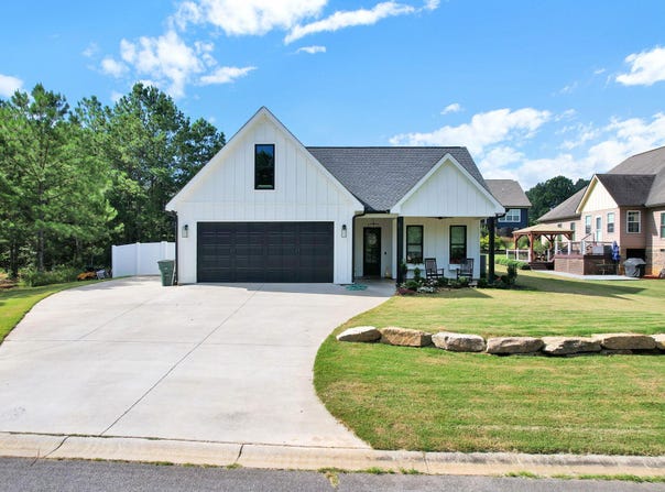 44 E Madison East Street, Chatsworth, GA 30705