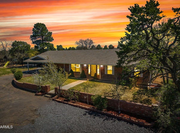 541 W DEUCE OF CLUBS --, Show Low, AZ 85901