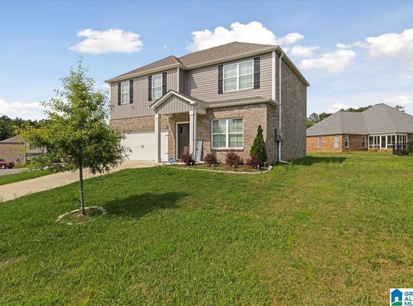2295 CYPRESS BEND CIRCLE, HOKES BLUFF, AL 35903