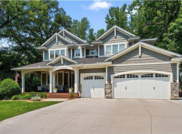 297 Glenbrook Road N, Wayzata, MN 55391