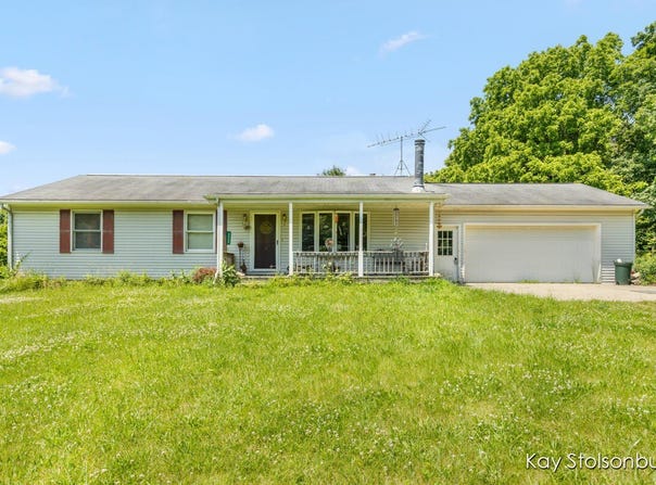 6800 McKibben Road, Delton, MI 49046