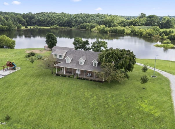 9141 W SR 56, Lexington, IN 47138