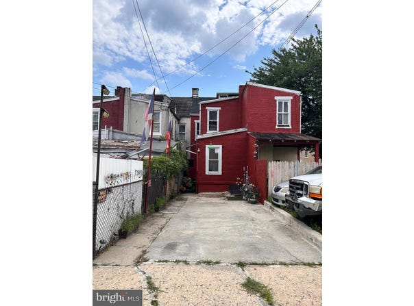 177 W GREEN STREET, READING, PA 19601