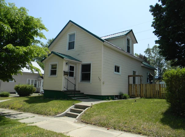 302 First Street, Ludington, MI 49431