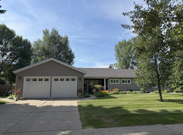 1012 5th Street NE, Devils Lake, ND 58301