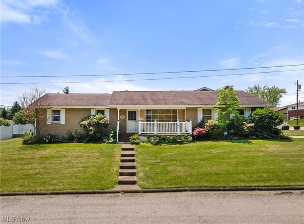 131 Crisswill Drive, St Clairsville, OH 43950
