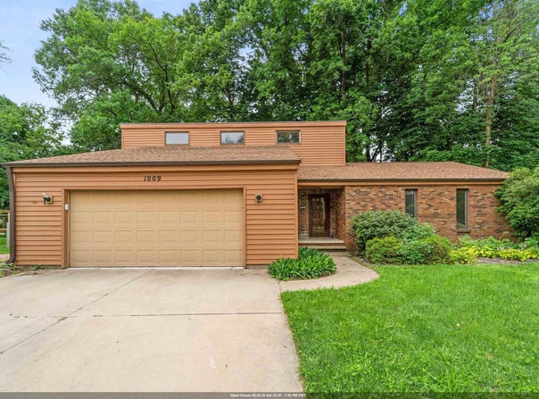 1009 W 10TH Street, KAUKAUNA, WI 54130