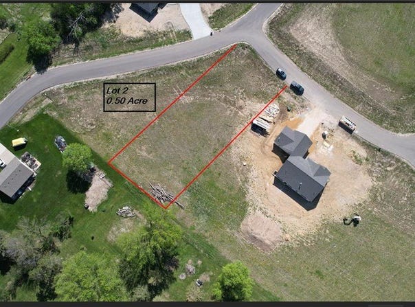 930 Windermere Drive SW, Pine Island, MN 55963
