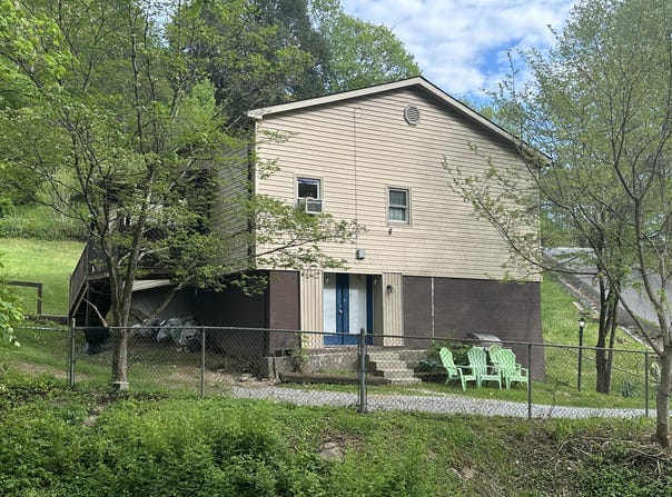 13 Mason Hill Road, Pineville, KY 40977