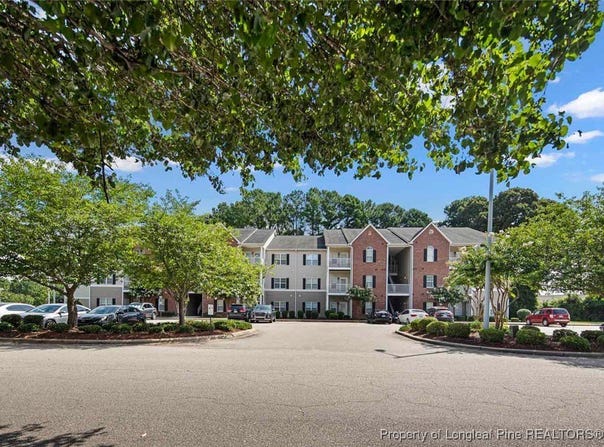 635 Marshtree Lane unit: 206, Fayetteville, NC 28314