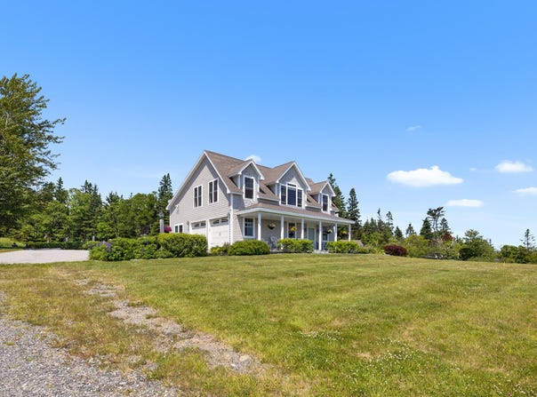 42 Boatyard Lane, Machiasport, ME 04655