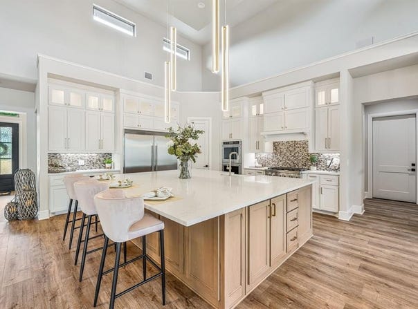 4009 Pinnacle Ridge, Granbury, TX 76049