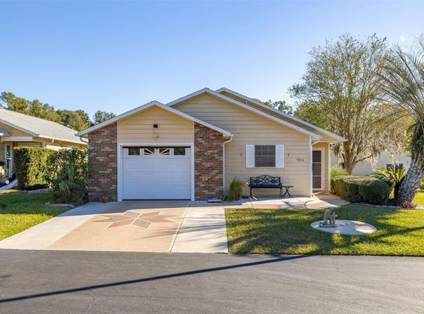 5846 GREENBRIAR COURT, ZEPHYRHILLS, FL 33542