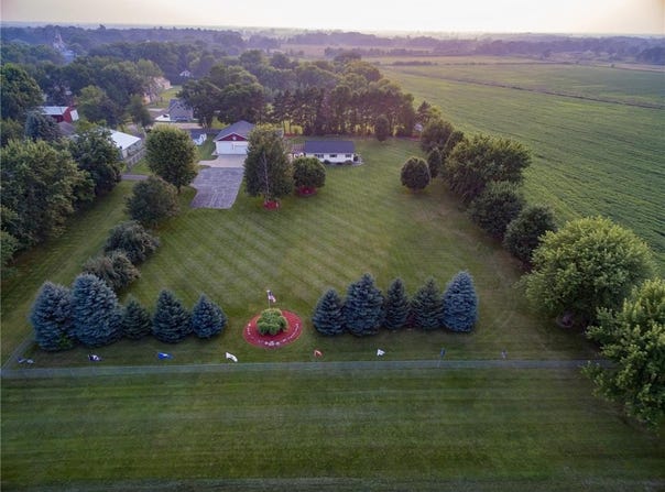 245 4th Avenue N, Pease, MN 56353