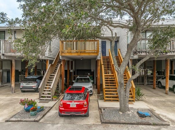 1804 E Gulf Beach Dr, St. George Island, FL 32328
